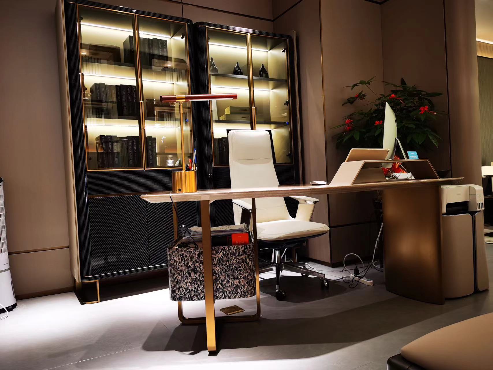 AK-013M Executive Desk – Sculpted Stone Top with Gold Structure and Marble Drawer