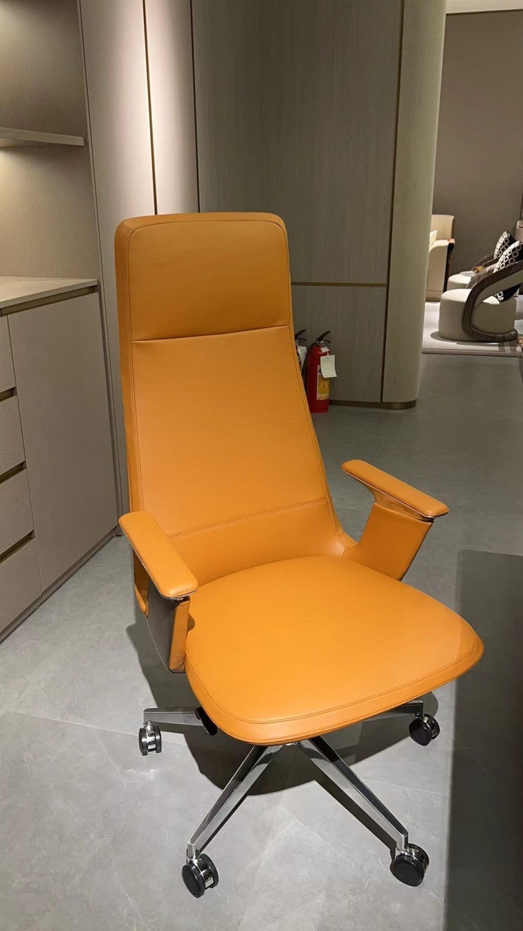 AK-013Y Executive Chair – High Back Camel Leather with Carbon-Effect Sides and Chrome Base